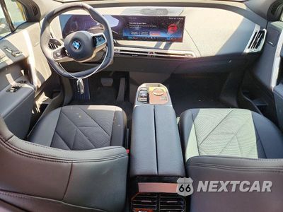 Zdjęcie 8 z 13 samochodu: 2026 BMW IX XDRIVE60 VIN:WB553CF0XTCX34973 - miniatura