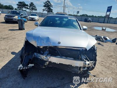 Piąte zdjęcie samochodu w środku: 2018 MERCEDES-BENZ C 300 4MATIC VIN:55SWF4KB1JU265980 - miniatura