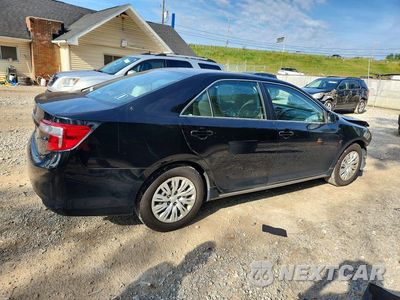 Trzecie zdjęcie samochodu z tyłu: 2014 TOYOTA CAMRY LE VIN:4T4BF1FK1ER369361 - miniatura