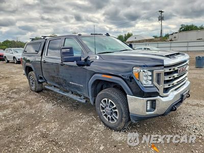 Czwarte zdjęcie samochodu z boku: 2021 GMC SIERRA K2500 SLE VIN:1GT49ME76MF159676 - miniatura