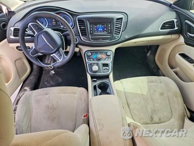 Zdjęcie 8 z 12 samochodu: 2016 CHRYSLER 200 LIMITED VIN:1C3CCCAB5GN117421 - miniatura