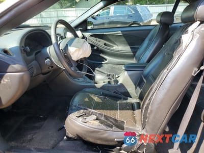 Zdjęcie 7 z 12 samochodu: 2002 FORD MUSTANG VIN:1FAFP44472F180027 - miniatura