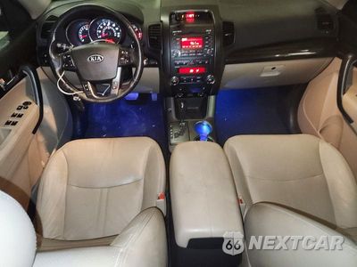 Zdjęcie 8 z 12 samochodu: 2011 KIA SORENTO EX VIN:5XYKUDA24BG052152 - miniatura