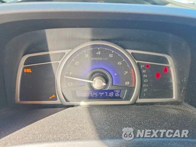 Zdjęcie 9 z 13 samochodu: 2006 HONDA CIVIC EX VIN:2HGFA16806H512132 - miniatura