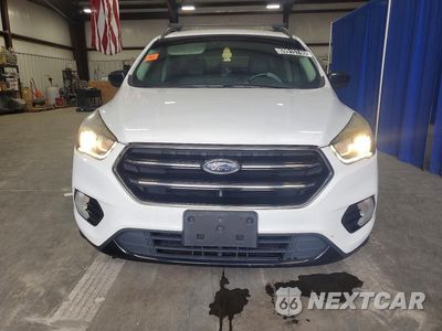 Piąte zdjęcie samochodu w środku: 2018 FORD ESCAPE SE VIN:1FMCU9GDXJUA29946 - miniatura