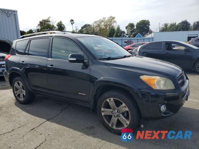 Czwarte zdjęcie samochodu z boku: 2012 TOYOTA RAV4 SPORT VIN:JTMRF4DV9C5051779 - miniatura
