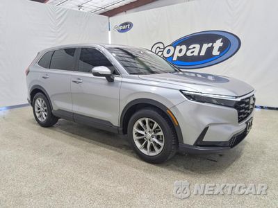 Czwarte zdjęcie samochodu z boku: 2023 HONDA CR-V EX VIN:2HKRS3H47PH303588 - miniatura