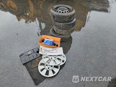 Zdjęcie 12 z 13 samochodu: 2008 TOYOTA YARIS BASE VIN:JTDJT923185165576 - miniatura