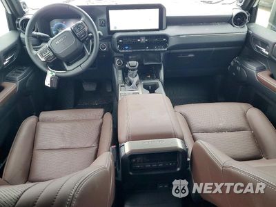 Zdjęcie 8 z 14 samochodu: 2026 TOYOTA LAND CRUISER BASE VIN:JTEABFAJ5TK060675 - miniatura