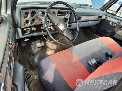 Zdjęcie 8 z 12 samochodu: 1984 GMC C1500 VIN:1GTDC14H7ES529293 - miniatura