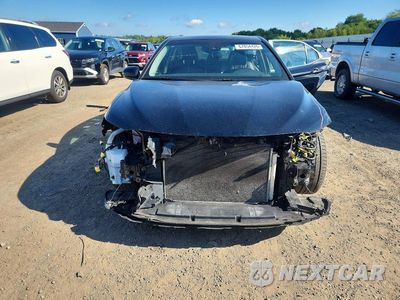 Piąte zdjęcie samochodu w środku: 2018 TOYOTA CAMRY SE VIN:4T1B11HKXJU532881 - miniatura