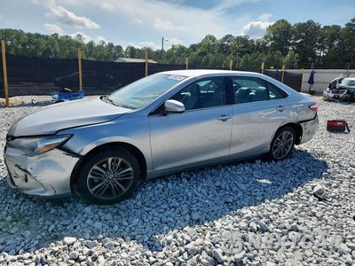 2017 TOYOTA CAMRY SE 4T1BF1FK3HU350079 - główne zdjęcie licytacji z USA - miniatura