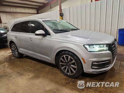Czwarte zdjęcie samochodu z boku: 2019 AUDI Q7 PREMIUM PLUS VIN:WA1LHAF72KD047309 - miniatura