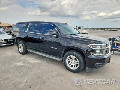 Czwarte zdjęcie samochodu z boku: 2015 CHEVROLET SUBURBAN C1500 LS VIN:1GNSCHKC0FR307542 - miniatura