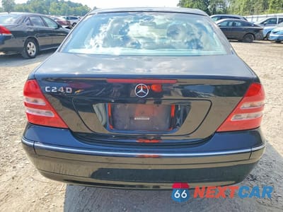 Zdjęcie 6 z 12 samochodu: 2004 MERCEDES-BENZ C 240 VIN:WDBRF61J24A564389 - miniatura