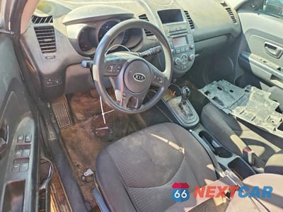 Zdjęcie 8 z 13 samochodu: 2012 KIA SOUL BASE VIN:KNDJT2A51C7464394 - miniatura