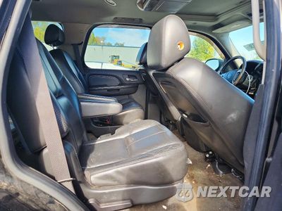 Zdjęcie 11 z 13 samochodu: 2007 GMC YUKON DENALI VIN:1GKFK63877J153881 - miniatura