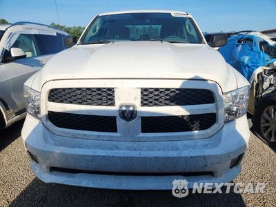 Piąte zdjęcie samochodu w środku: 2017 RAM 1500 ST VIN:1C6RR6FTXHS791291 - miniatura