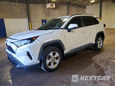 2021 TOYOTA RAV4 XLE 2T3W1RFV5MW137712 - główne zdjęcie licytacji z USA - miniatura