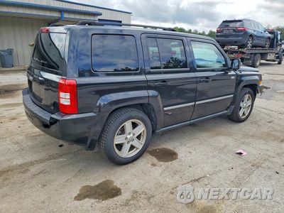 Trzecie zdjęcie samochodu z tyłu: 2010 JEEP PATRIOT SPORT VIN:1J4NF1GB9AD623381 - miniatura
