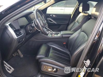 Zdjęcie 7 z 13 samochodu: 2023 BMW X6 M VIN:5YMCY0C03P9R69936 - miniatura