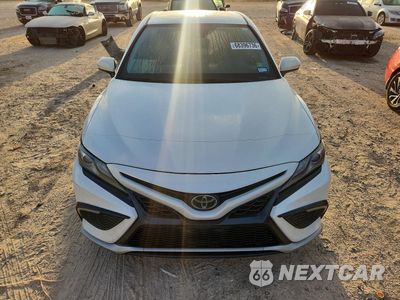 Piąte zdjęcie samochodu w środku: 2022 TOYOTA CAMRY XSE VIN:4T1K61AK1NU027703 - miniatura