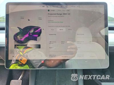 Zdjęcie 9 z 12 samochodu: 2022 TESLA MODEL Y VIN:7SAYGAEE2NF516395 - miniatura
