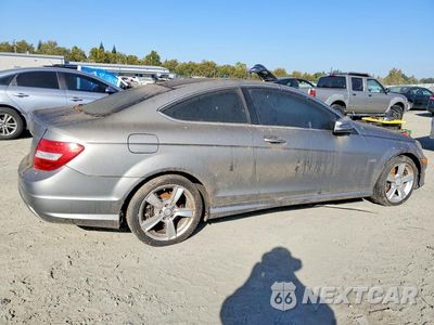 Trzecie zdjęcie samochodu z tyłu: 2012 MERCEDES-BENZ C 250 VIN:WDDGJ4HBXCF739554 - miniatura