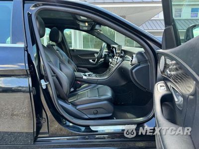 Piąte zdjęcie samochodu w środku: 2015 MERCEDES-BENZ C 300 4MATIC VIN:55SWF4KB4FU052464 - miniatura