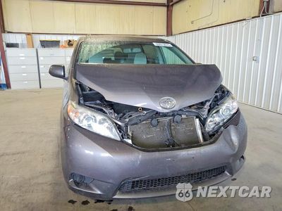 Piąte zdjęcie samochodu w środku: 2017 TOYOTA SIENNA LE VIN:5TDKZ3DC6HS783239 - miniatura