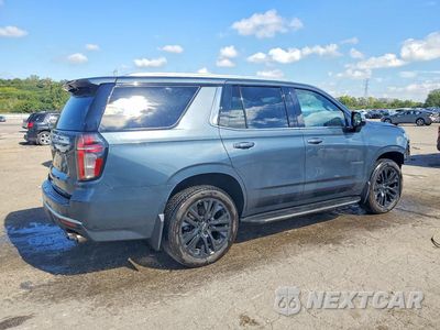 Trzecie zdjęcie samochodu z tyłu: 2021 CHEVROLET TAHOE K1500 PREMIER VIN:1GNSKSKD2MR465757 - miniatura