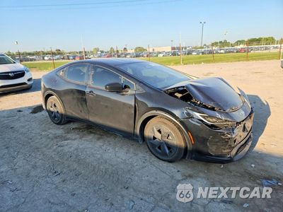 Czwarte zdjęcie samochodu z boku: 2024 TOYOTA PRIUS LE VIN:JTDACAAU5R3025023 - miniatura