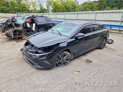 2023 KIA FORTE LXS 3KPF24AD5PE563012 - główne zdjęcie licytacji z USA - miniatura