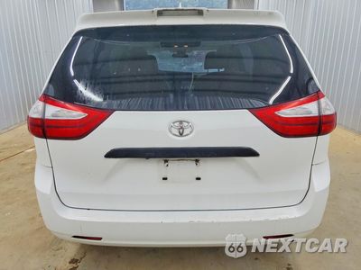 Zdjęcie 6 z 13 samochodu: 2019 TOYOTA SIENNA L 7-PASSENGER VIN:5TDZZ3DC4KS995353 - miniatura