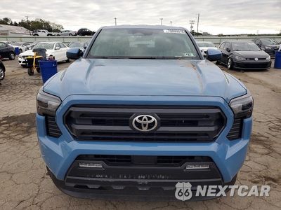 Piąte zdjęcie samochodu w środku: 2026 TOYOTA TACOMA SR5 VIN:3TMLB5JN0TM211960 - miniatura