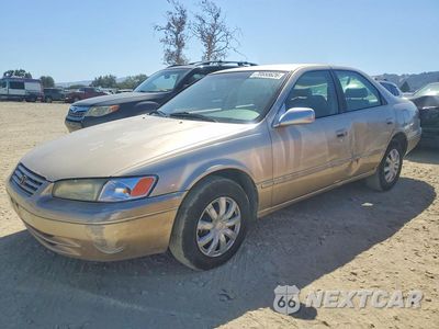 1997 TOYOTA CAMRY LE JT2BG22K9V0058333 - główne zdjęcie licytacji z USA - miniatura