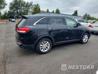 Trzecie zdjęcie samochodu z tyłu: 2018 KIA SORENTO L VIN:5XYPG4A33JG362930 - miniatura