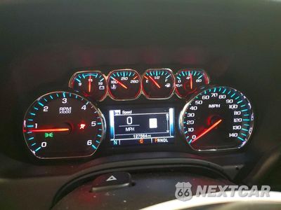 Zdjęcie 9 z 13 samochodu: 2018 CHEVROLET SUBURBAN K1500 LT VIN:1GNSKHKC6JR257127 - miniatura
