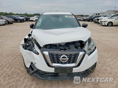 Piąte zdjęcie samochodu w środku: 2020 NISSAN KICKS S VIN:3N1CP5BV7LL506580 - miniatura