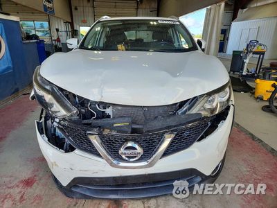 Piąte zdjęcie samochodu w środku: 2017 NISSAN ROGUE SPORT SV VIN:JN1BJ1CRXHW111978 - miniatura