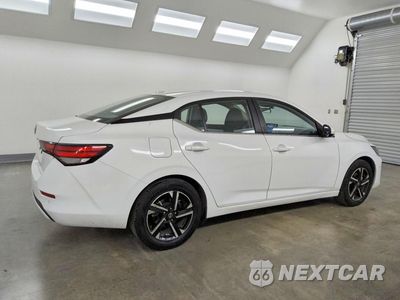 Trzecie zdjęcie samochodu z tyłu: 2025 NISSAN SENTRA SV VIN:3N1AB8CV9SY324211 - miniatura