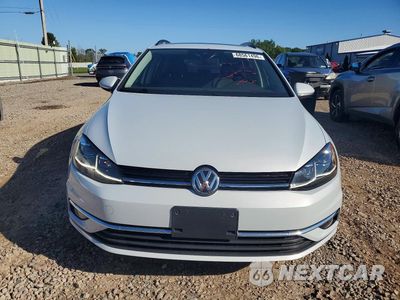 Piąte zdjęcie samochodu w środku: 2019 VOLKSWAGEN GOLF SPORTWAGEN S VIN:3VWY57AU4KM509374 - miniatura