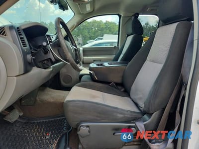 Zdjęcie 7 z 12 samochodu: 2009 CHEVROLET SILVERADO C1500 VIN:1GCEC19X69Z114323 - miniatura