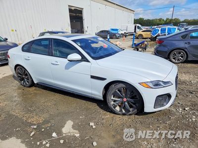 Czwarte zdjęcie samochodu z boku: 2021 JAGUAR XF R-DYNAMIC SE VIN:SAJBL4GX5MCY88423 - miniatura