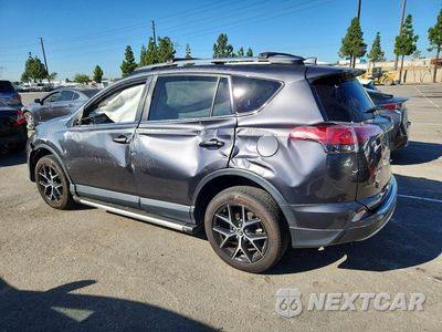 Drugie zdjęcie samochodu z przodu: 2017 TOYOTA RAV4 SE VIN:JTMNFREV8HJ132118 - miniatura