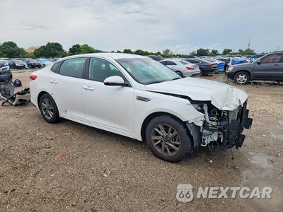 Czwarte zdjęcie samochodu z boku: 2019 KIA OPTIMA LX VIN:5XXGT4L35KG285167 - miniatura