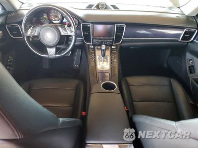 Zdjęcie 8 z 12 samochodu: 2013 PORSCHE PANAMERA 2 VIN:WP0AA2A75DL017048 - miniatura