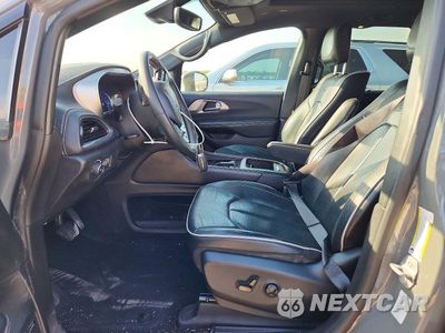 Zdjęcie 7 z 13 samochodu: 2022 CHRYSLER PACIFICA HYBRID LIMITED VIN:2C4RC1S7XNR129830 - miniatura