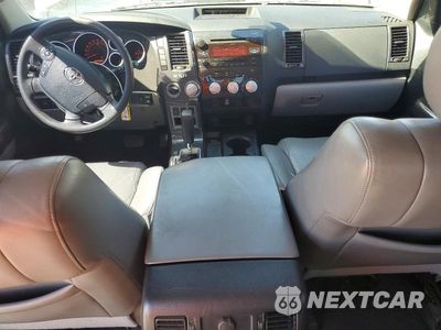 Zdjęcie 8 z 12 samochodu: 2012 TOYOTA TUNDRA CREWMAX SR5 VIN:5TFDW5F14CX217141 - miniatura