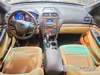 Zdjęcie 8 z 13 samochodu: 2016 FORD EXPLORER VIN:1FM5K8B89GGB44371 - miniatura